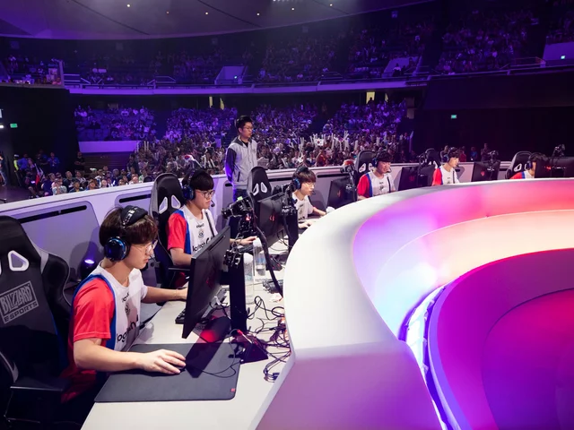Why is south korea obsessed with e-sports?